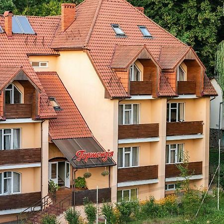 Gortenziya Hotel Polyana  Bagian luar foto