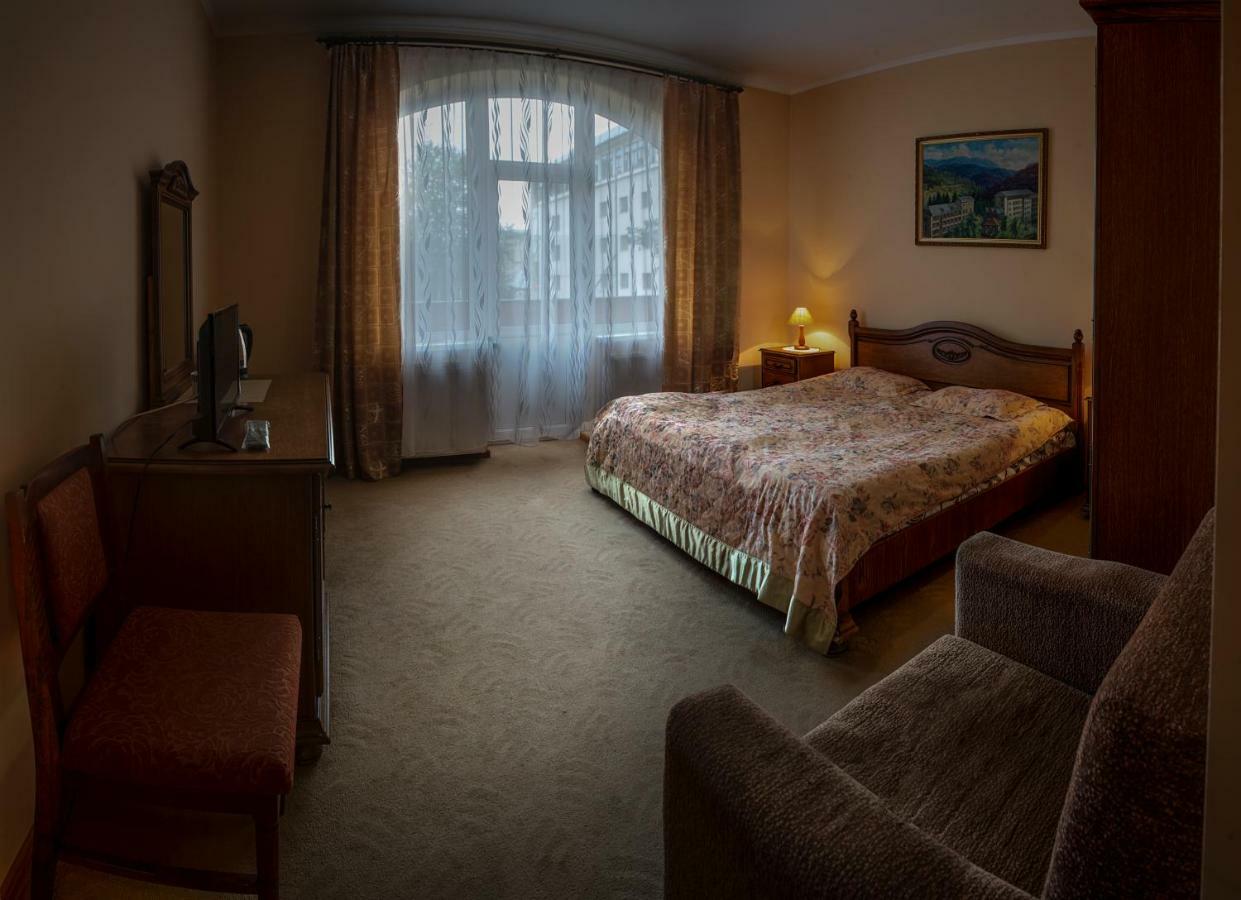 Gortenziya Hotel Polyana  Bagian luar foto