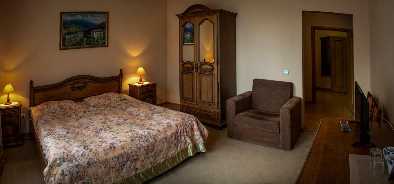 Gortenziya Hotel Polyana  Bagian luar foto