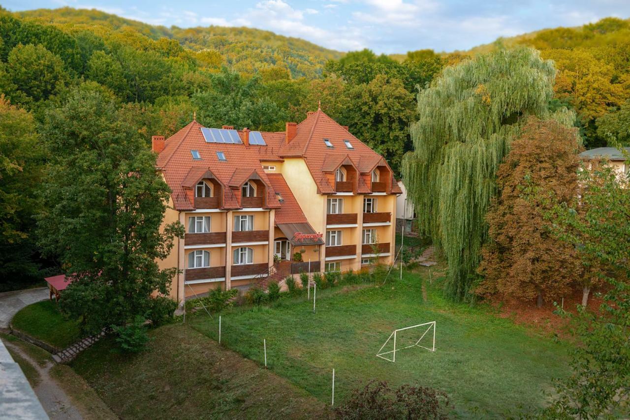 Gortenziya Hotel Polyana  Bagian luar foto